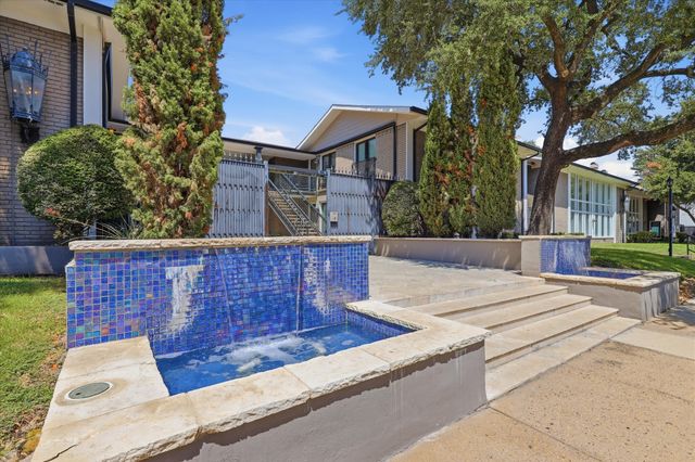10207 Regal Oaks Drive 109, Dallas, TX 75230