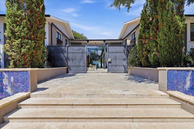 10207 Regal Oaks Drive 109, Dallas, TX 75230
