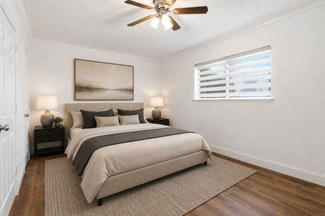 10207 Regal Oaks Drive 109, Dallas, TX 75230