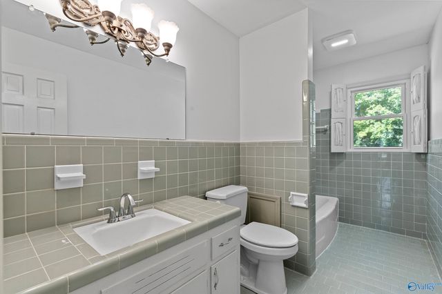 407 Hillmont Drive, Huntsville, AL 35805