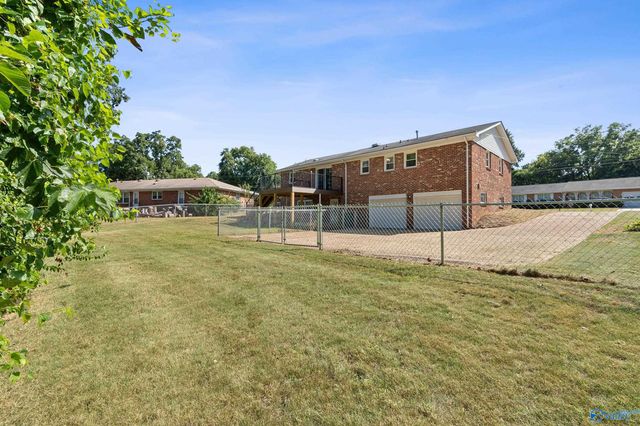 407 Hillmont Drive, Huntsville, AL 35805