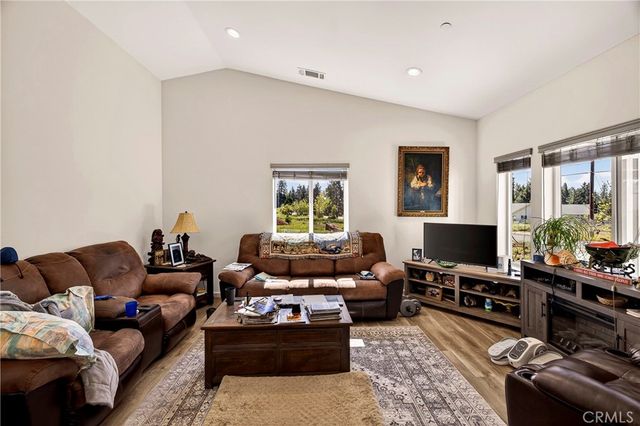 14227 Elmira, Magalia, CA 95954