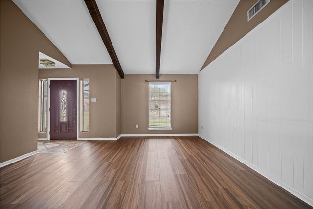 5710 Crestford Dr, Corpus Christi, TX 78415