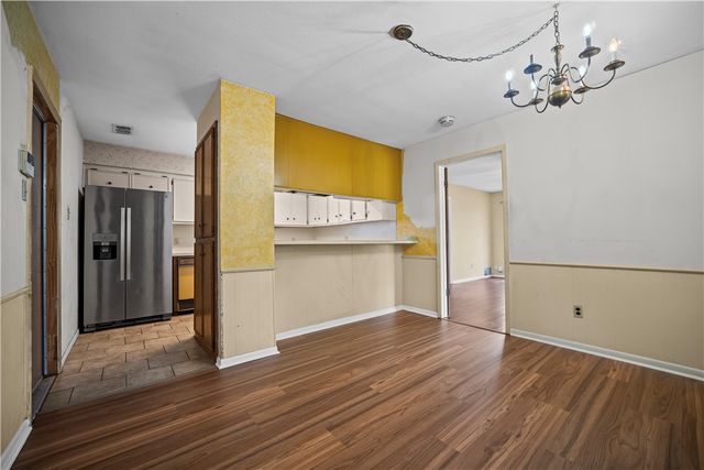 5710 Crestford Dr, Corpus Christi, TX 78415