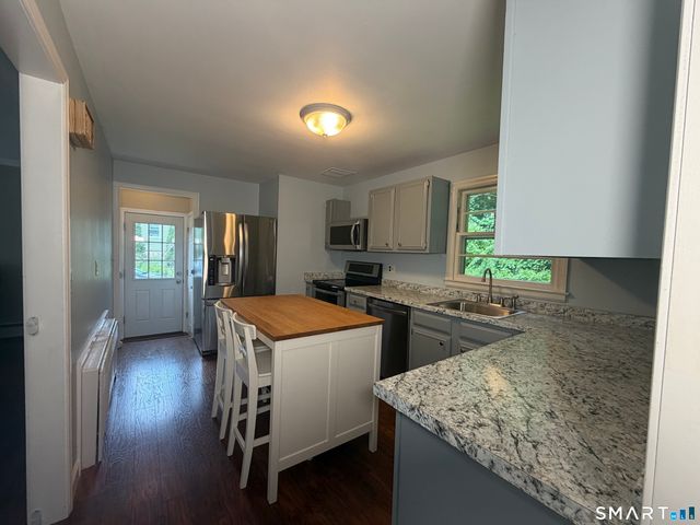 110 Green Hill Lane, Cheshire, CT 06410
