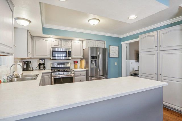 406 School Street, Marshall, WI 53559