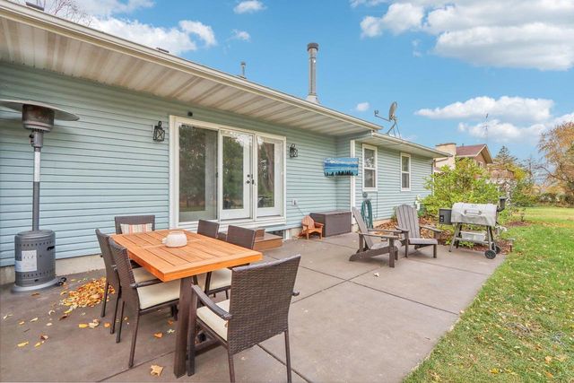 406 School Street, Marshall, WI 53559