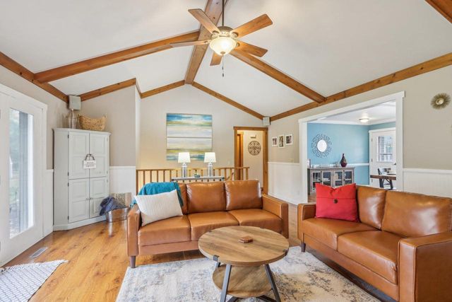 406 School Street, Marshall, WI 53559