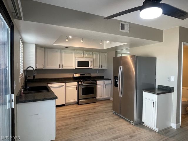 5260 Janfred Court 11, Las Vegas, NV 89103