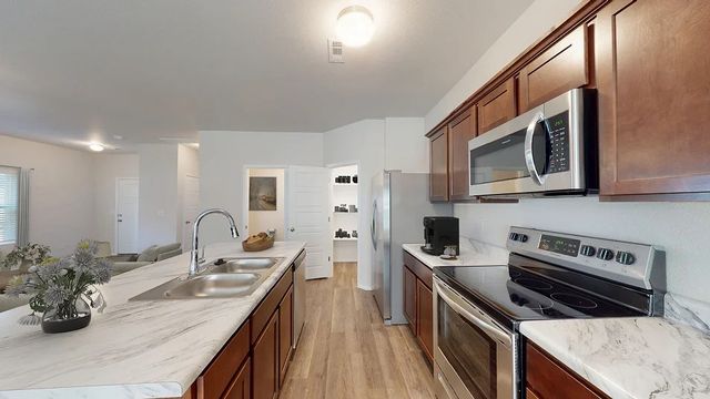 1105 Colossal Avenue, Lowell, AR 72745