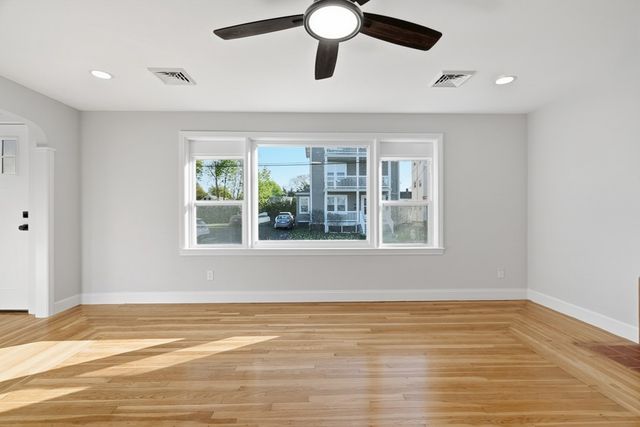 73 Tucker Street, Lincoln, RI 02865