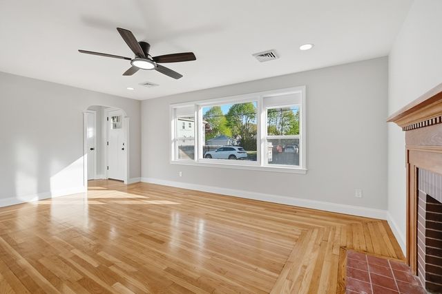 73 Tucker Street, Lincoln, RI 02865