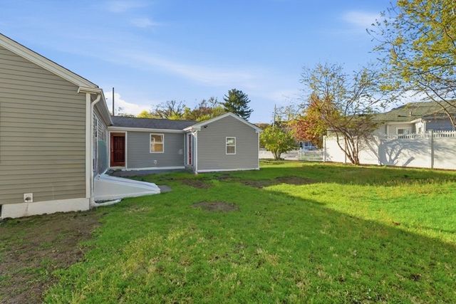 73 Tucker Street, Lincoln, RI 02865