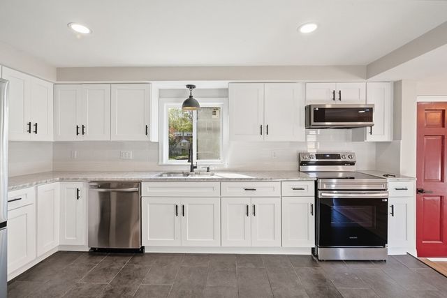 73 Tucker Street, Lincoln, RI 02865