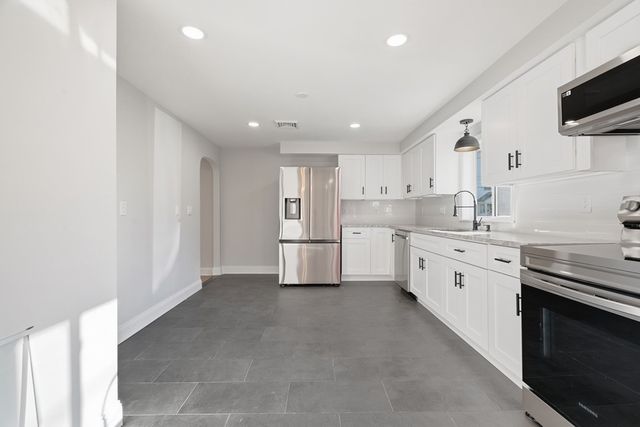 73 Tucker Street, Lincoln, RI 02865