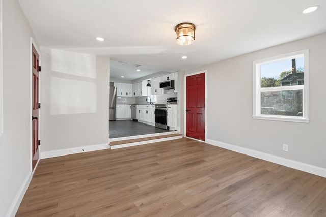 73 Tucker Street, Lincoln, RI 02865