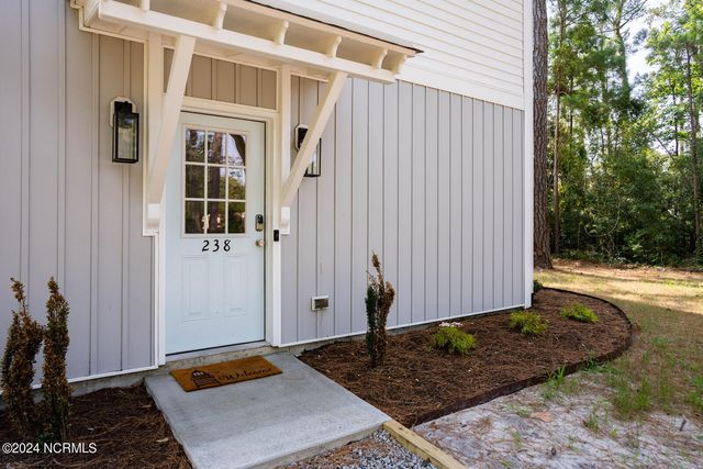 238 NE 70th Street, Oak Island, NC 28465