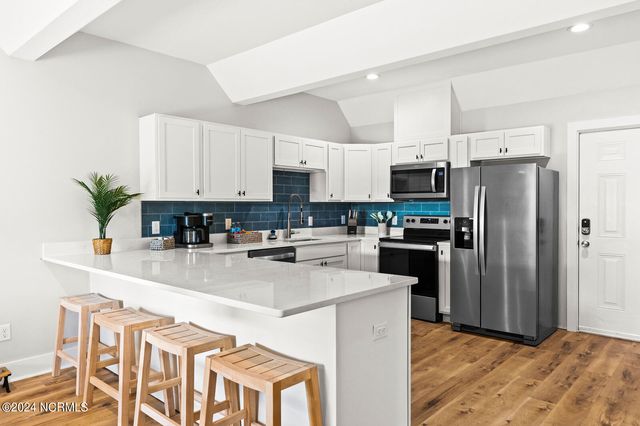 238 NE 70th Street, Oak Island, NC 28465