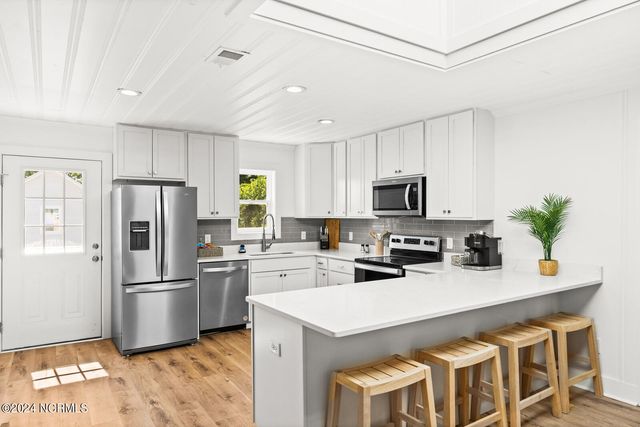 238 NE 70th Street, Oak Island, NC 28465