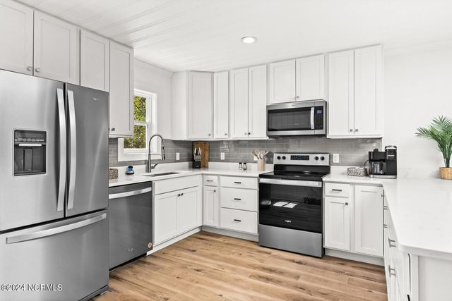 238 NE 70th Street, Oak Island, NC 28465
