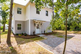 238 NE 70th Street, Oak Island, NC 28465