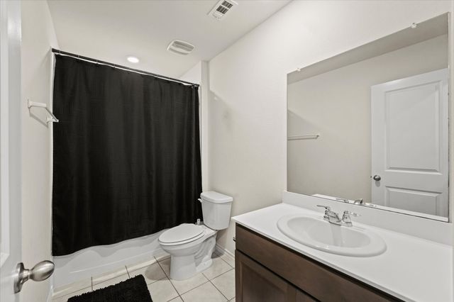 2818 Highgarden Trail, Crandall, TX 75114