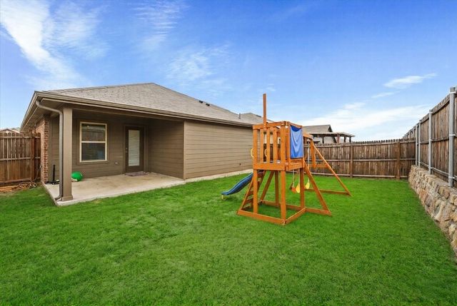 2818 Highgarden Trail, Crandall, TX 75114