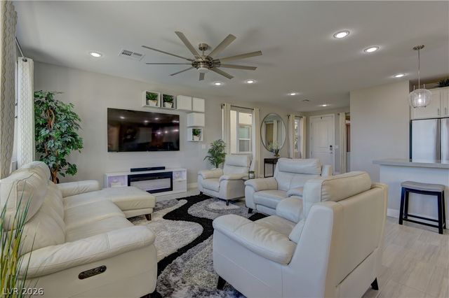 8030 Foxfield Springs Street, Las Vegas, NV 89166