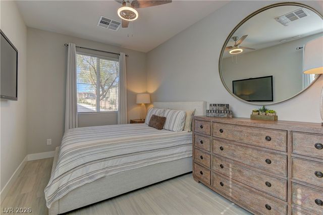 8030 Foxfield Springs Street, Las Vegas, NV 89166