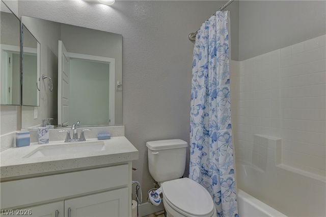 8030 Foxfield Springs Street, Las Vegas, NV 89166