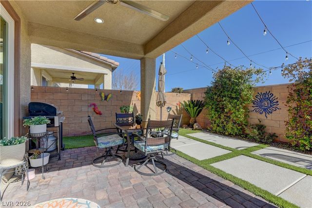 8030 Foxfield Springs Street, Las Vegas, NV 89166