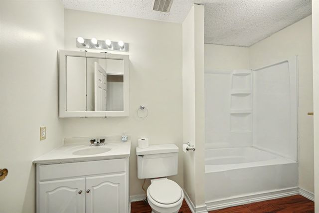 745 Willow, Salina, KS 67401