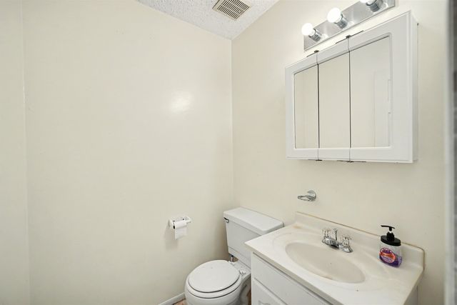 745 Willow, Salina, KS 67401