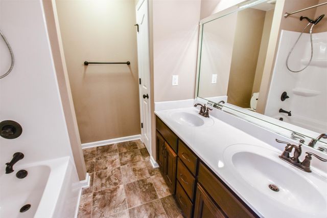 3627 Fox Tail Drive, Clarksville, TN 37040