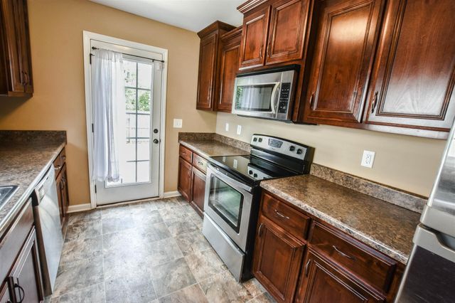 3627 Fox Tail Drive, Clarksville, TN 37040
