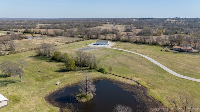 9195 E 580 Road, Catoosa, OK 74015