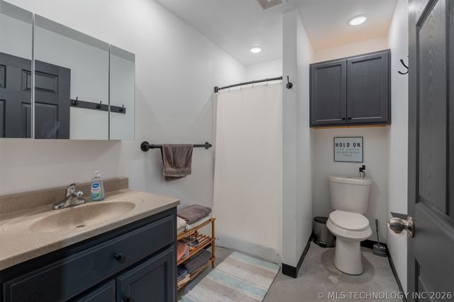 9195 E 580 Road, Catoosa, OK 74015