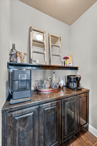 118 Cedar Mountain Drive, Weatherford, TX 76085