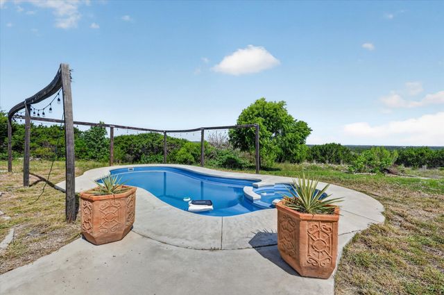 118 Cedar Mountain Drive, Weatherford, TX 76085