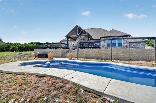118 Cedar Mountain Drive, Weatherford, TX 76085