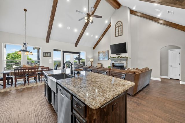 118 Cedar Mountain Drive, Weatherford, TX 76085