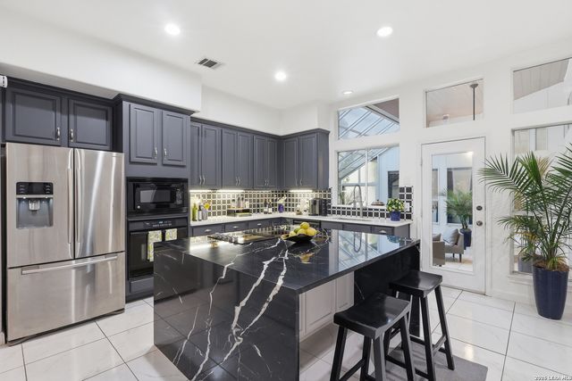 19122 E Birdsong, San Antonio, TX 78258