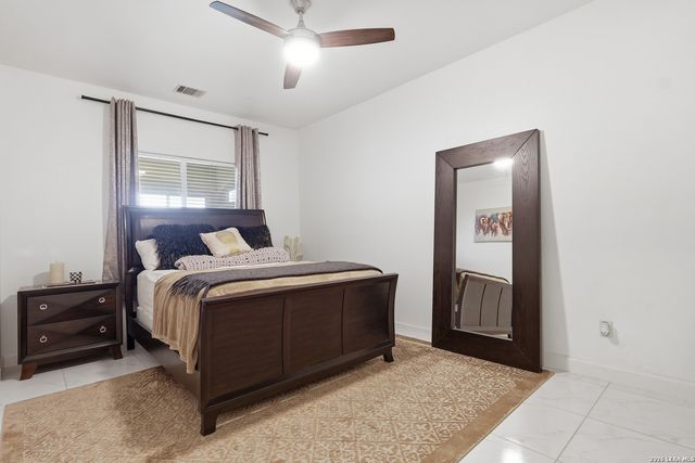 19122 E Birdsong, San Antonio, TX 78258