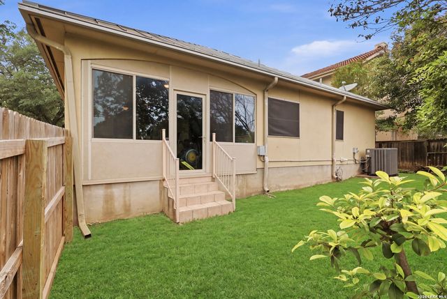 19122 E Birdsong, San Antonio, TX 78258