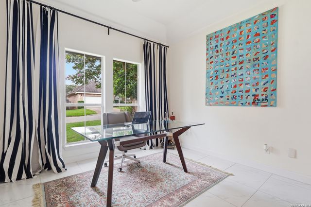 19122 E Birdsong, San Antonio, TX 78258