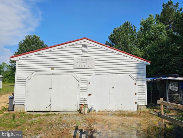 8909 ARDEN STATION RD, Westover, MD 21871