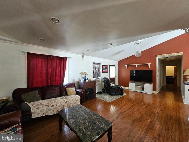8909 ARDEN STATION RD, Westover, MD 21871