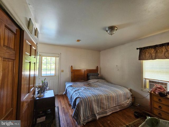 8909 ARDEN STATION RD, Westover, MD 21871