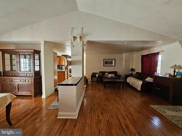 8909 ARDEN STATION RD, Westover, MD 21871