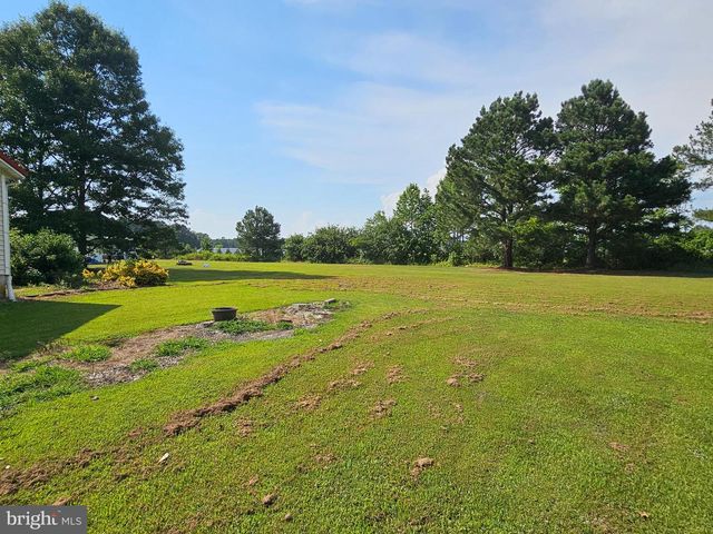 8909 ARDEN STATION RD, Westover, MD 21871